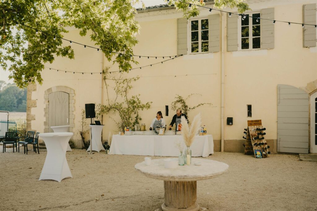 Cour extérieur vin d'honneur